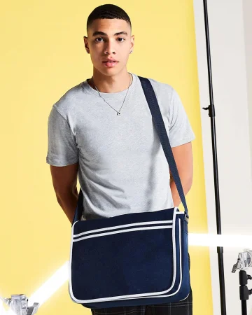 Cartella portadocumenti Retro in poliestere 12L nera 40x30 cm